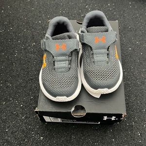 EUC Toddler Boy Under Armour Sneakers
